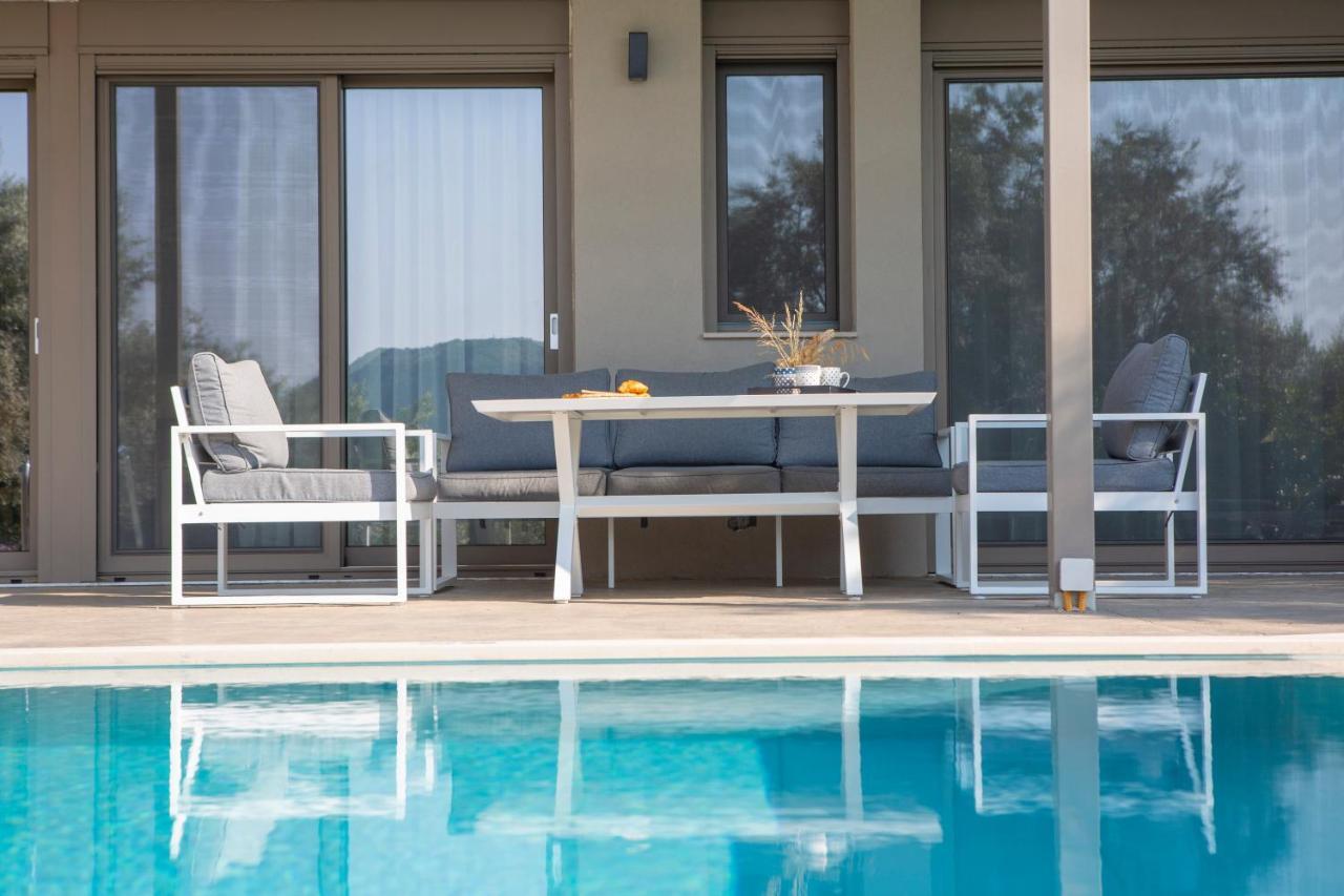 Averto Villas With Private Pool Nydri  Exterior foto