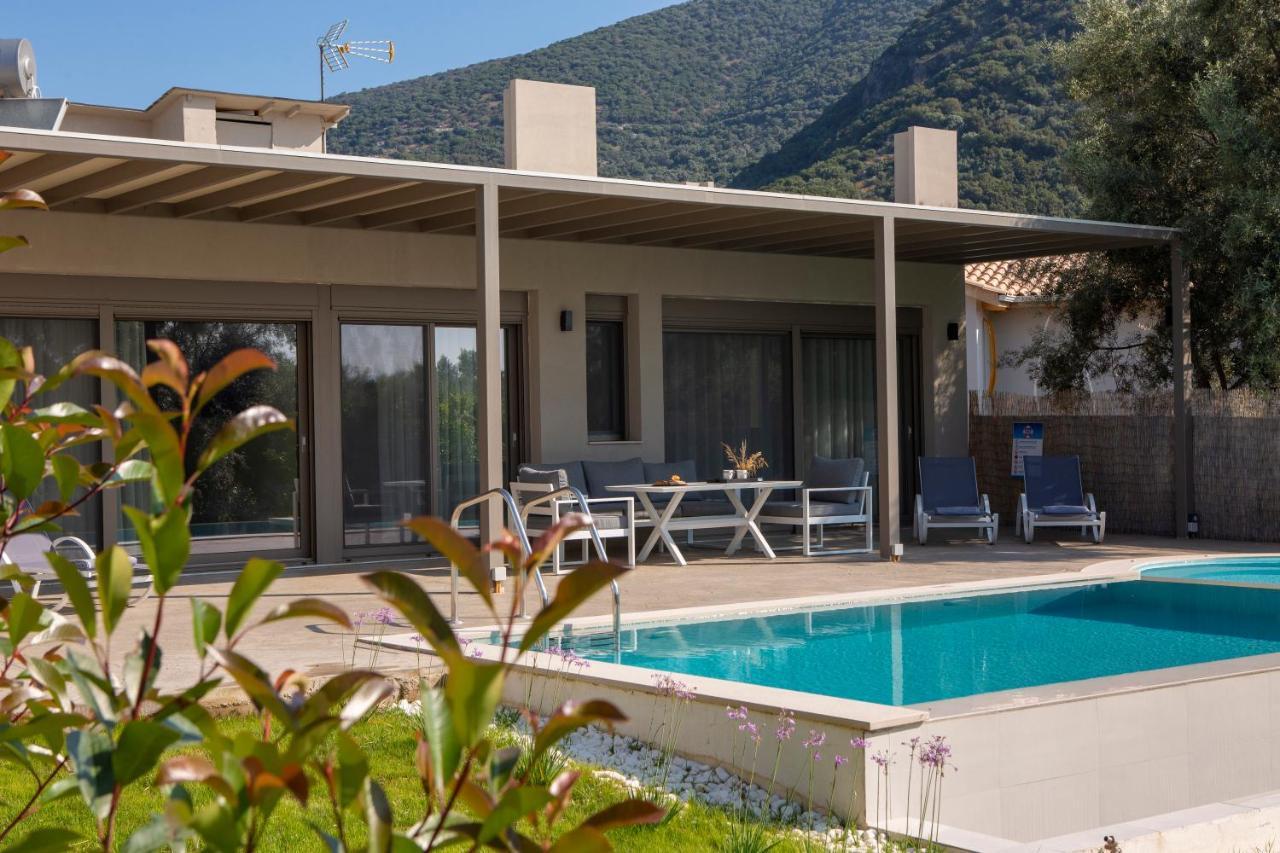 Averto Villas With Private Pool Nydri  Exterior foto