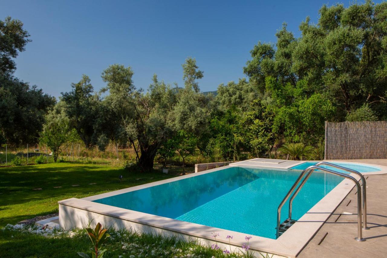Averto Villas With Private Pool Nydri  Exterior foto